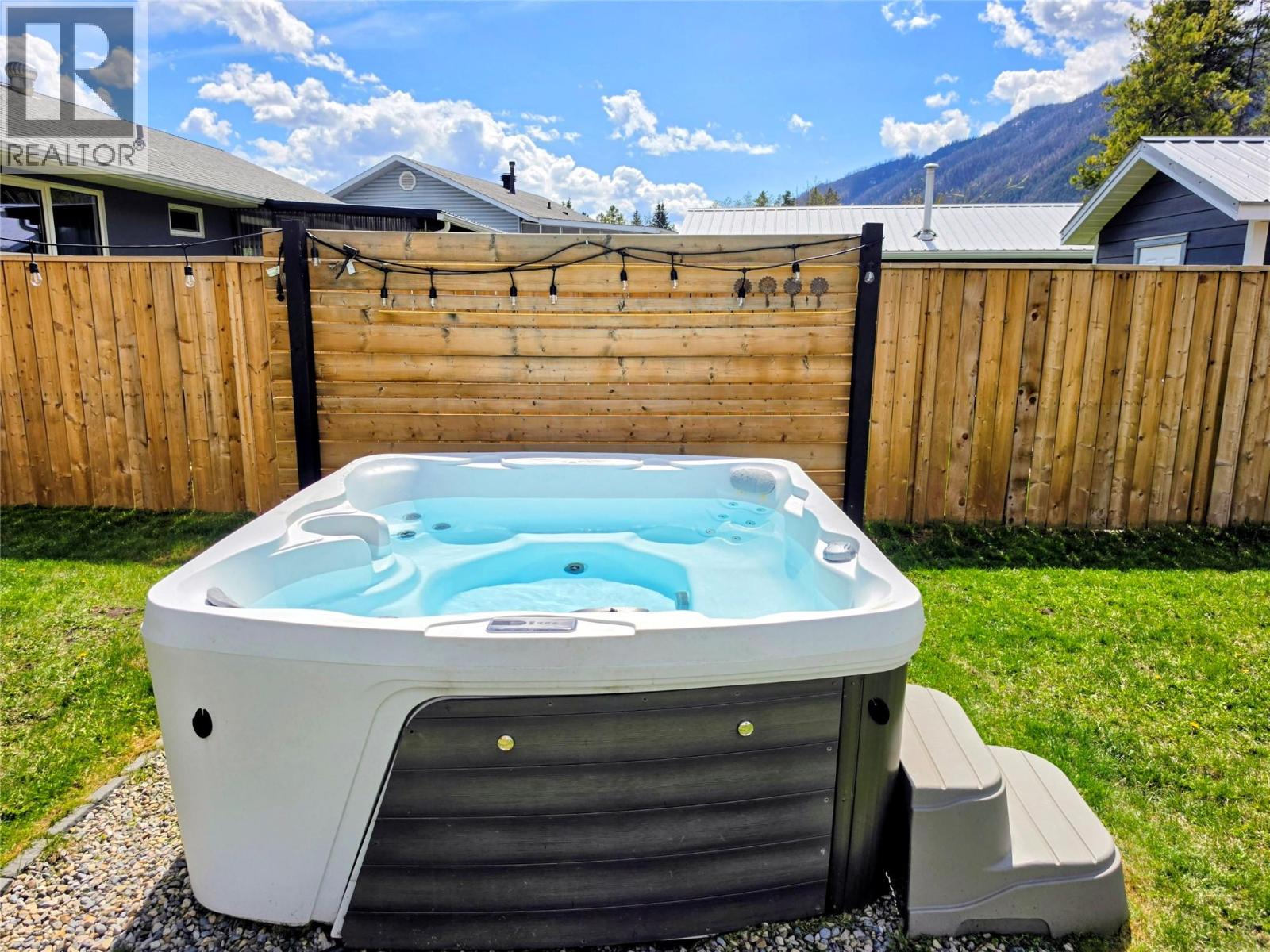 457 Mountain Ash Crescent, Sparwood, British Columbia  V0B 2G1 - Photo 18 - 10387309