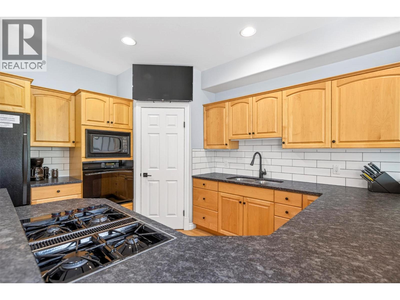 5388 Highline Drive Unit# 5, Fernie, British Columbia  V0B 1M6 - Photo 40 - 10387117