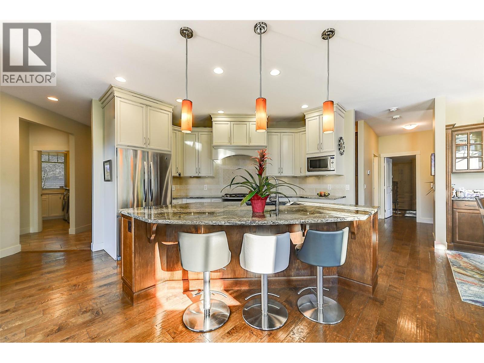 1147 Glenview Court, Kelowna, British Columbia  V1Y 0A7 - Photo 8 - 10387368