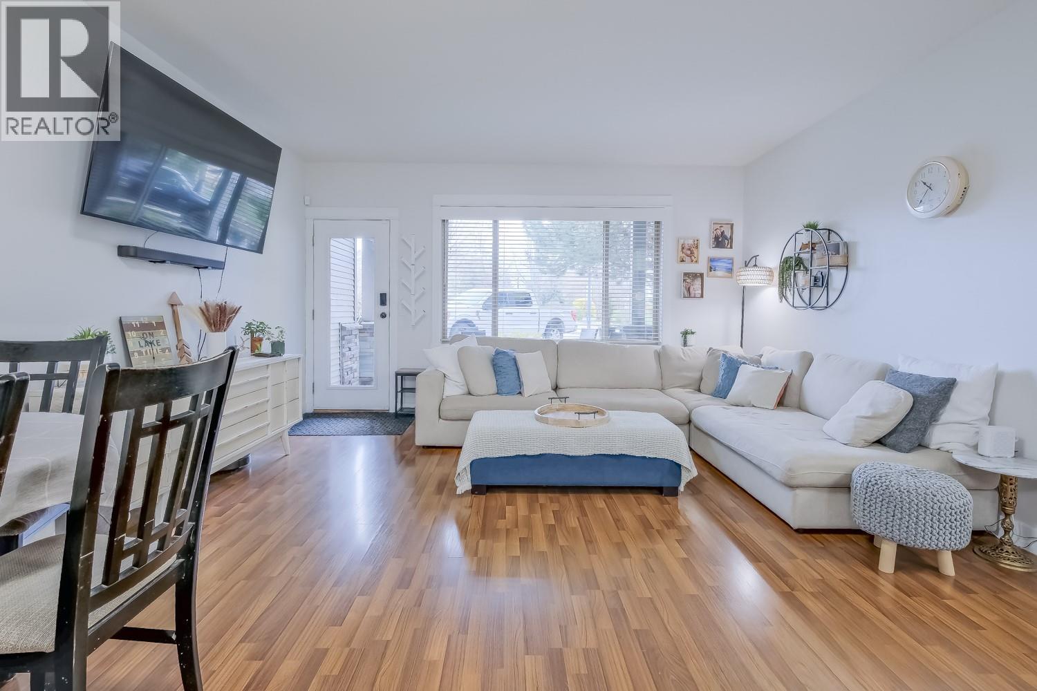 3350 Woodsdale Road Unit# 202, Lake Country, British Columbia  V4V 2R7 - Photo 2 - 10387234