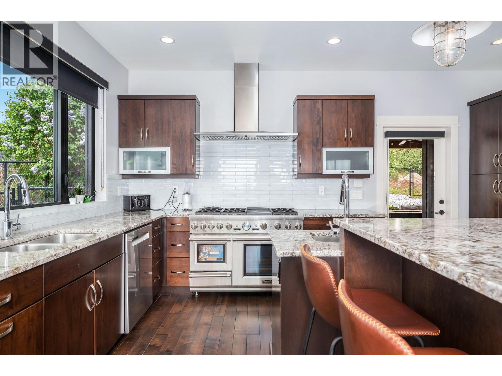 7436 Sun Peaks Drive, Vernon, British Columbia  V1B 4C7 - Photo 10 - 10387463