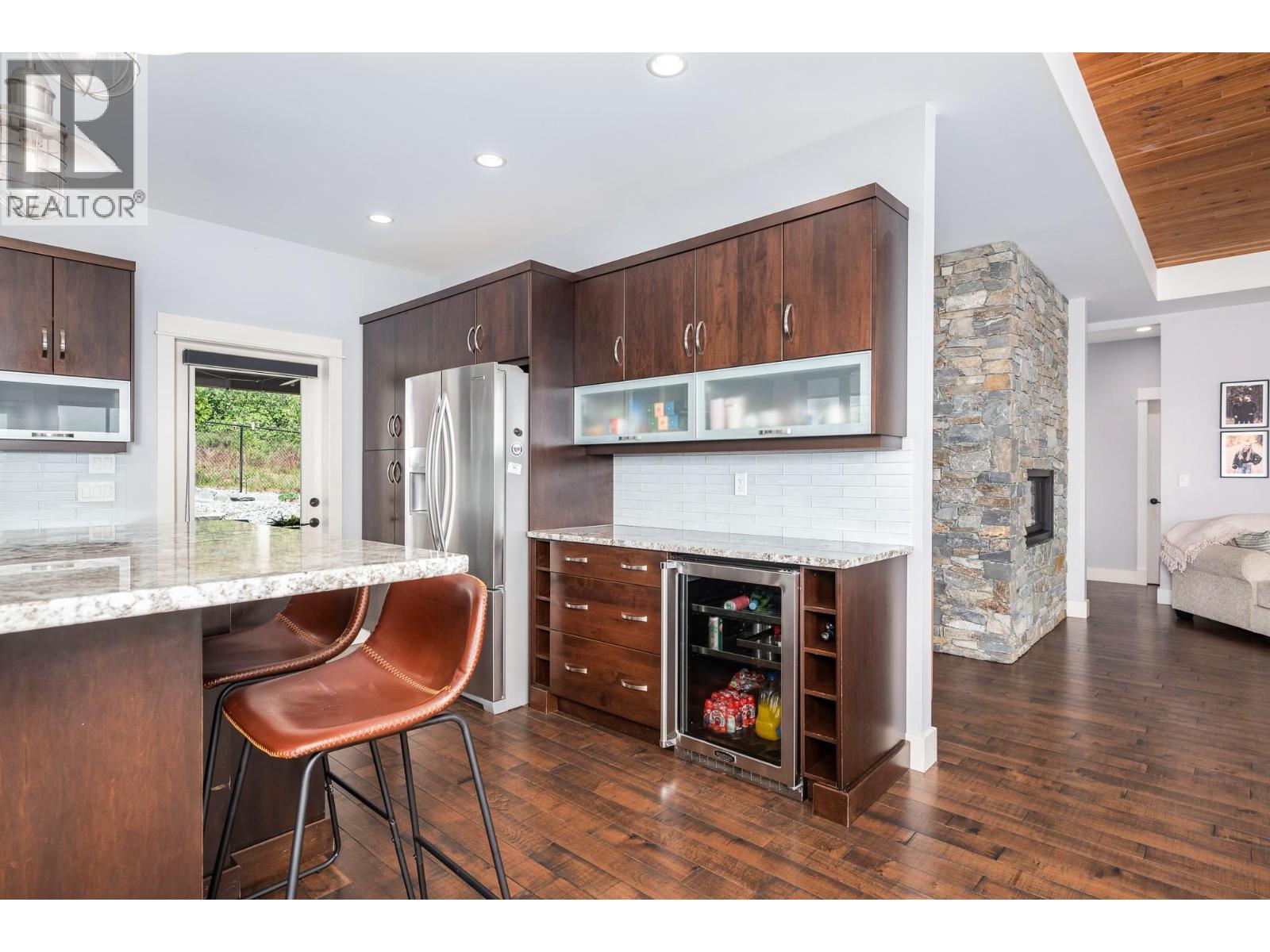 7436 Sun Peaks Drive, Vernon, British Columbia  V1B 4C7 - Photo 11 - 10387463