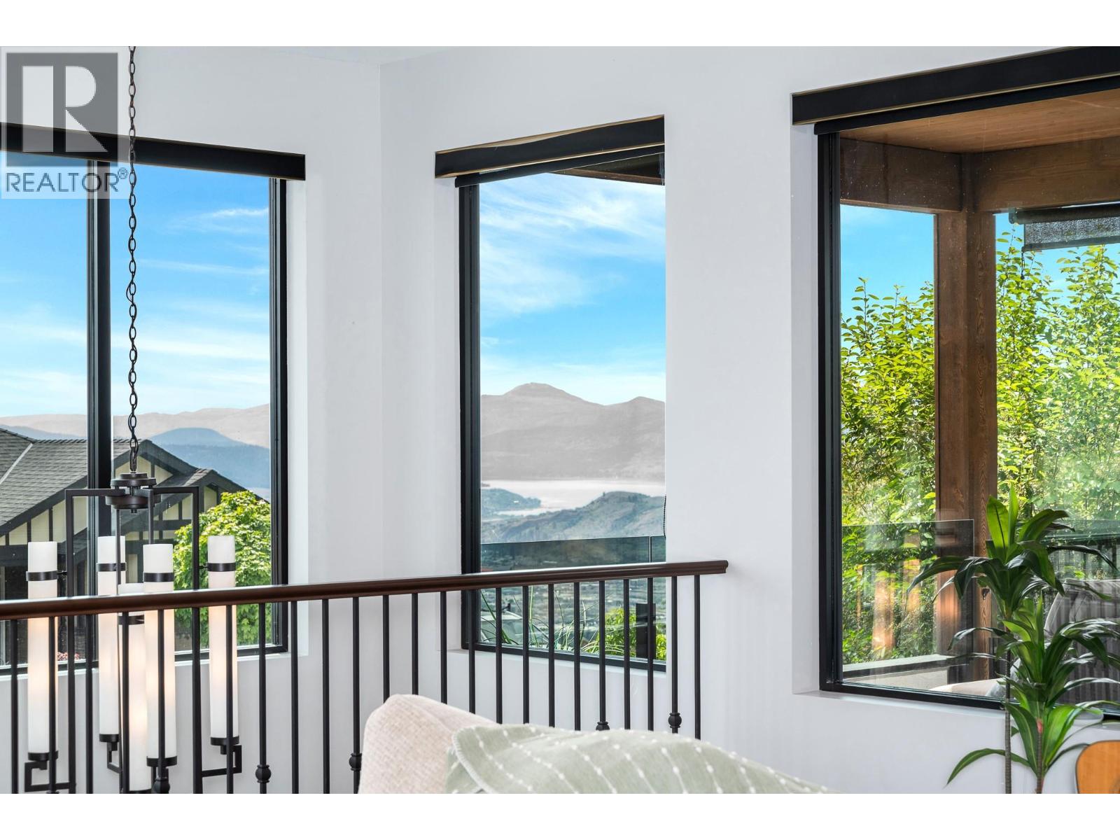 7436 Sun Peaks Drive, Vernon, British Columbia  V1B 4C7 - Photo 14 - 10387463