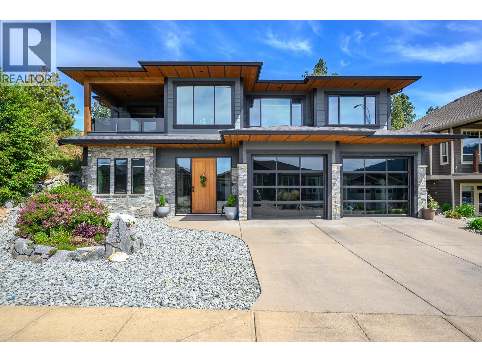 7436 Sun Peaks Drive, Vernon, British Columbia  V1B 4C7 - Photo 3 - 10387463