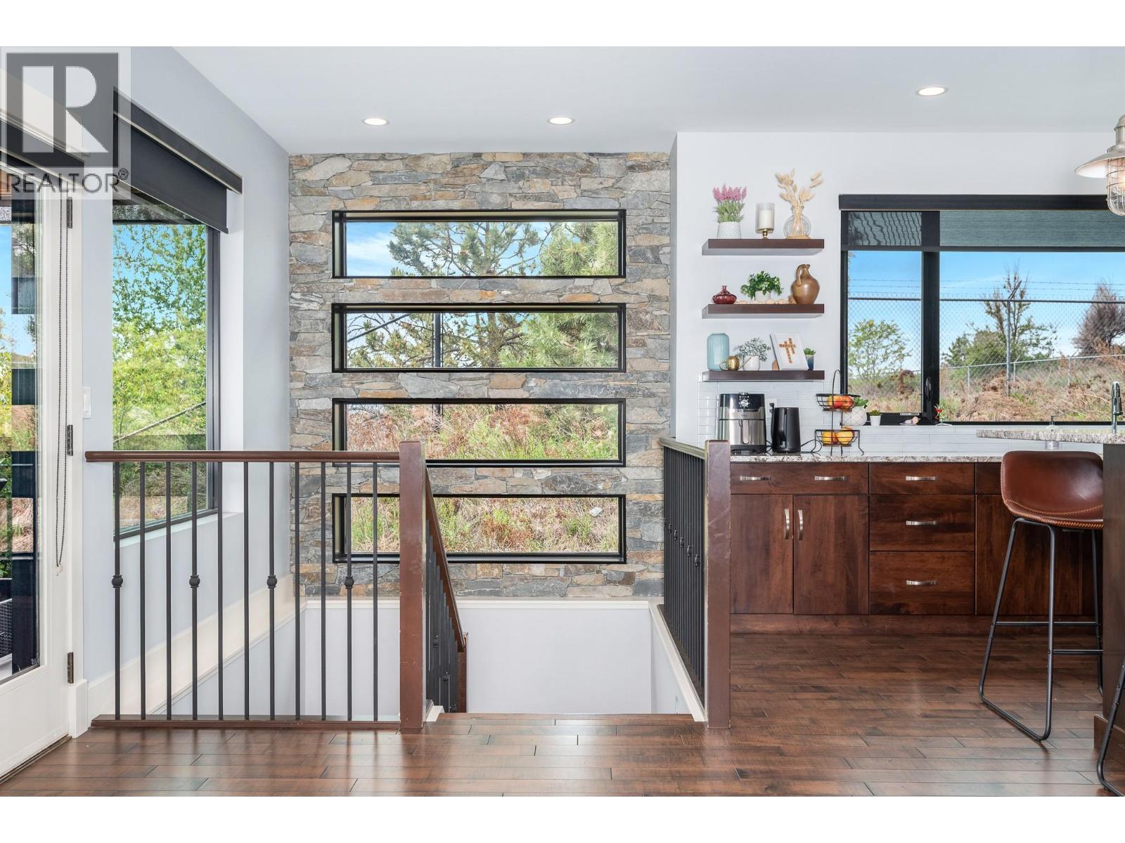 7436 Sun Peaks Drive, Vernon, British Columbia  V1B 4C7 - Photo 6 - 10387463