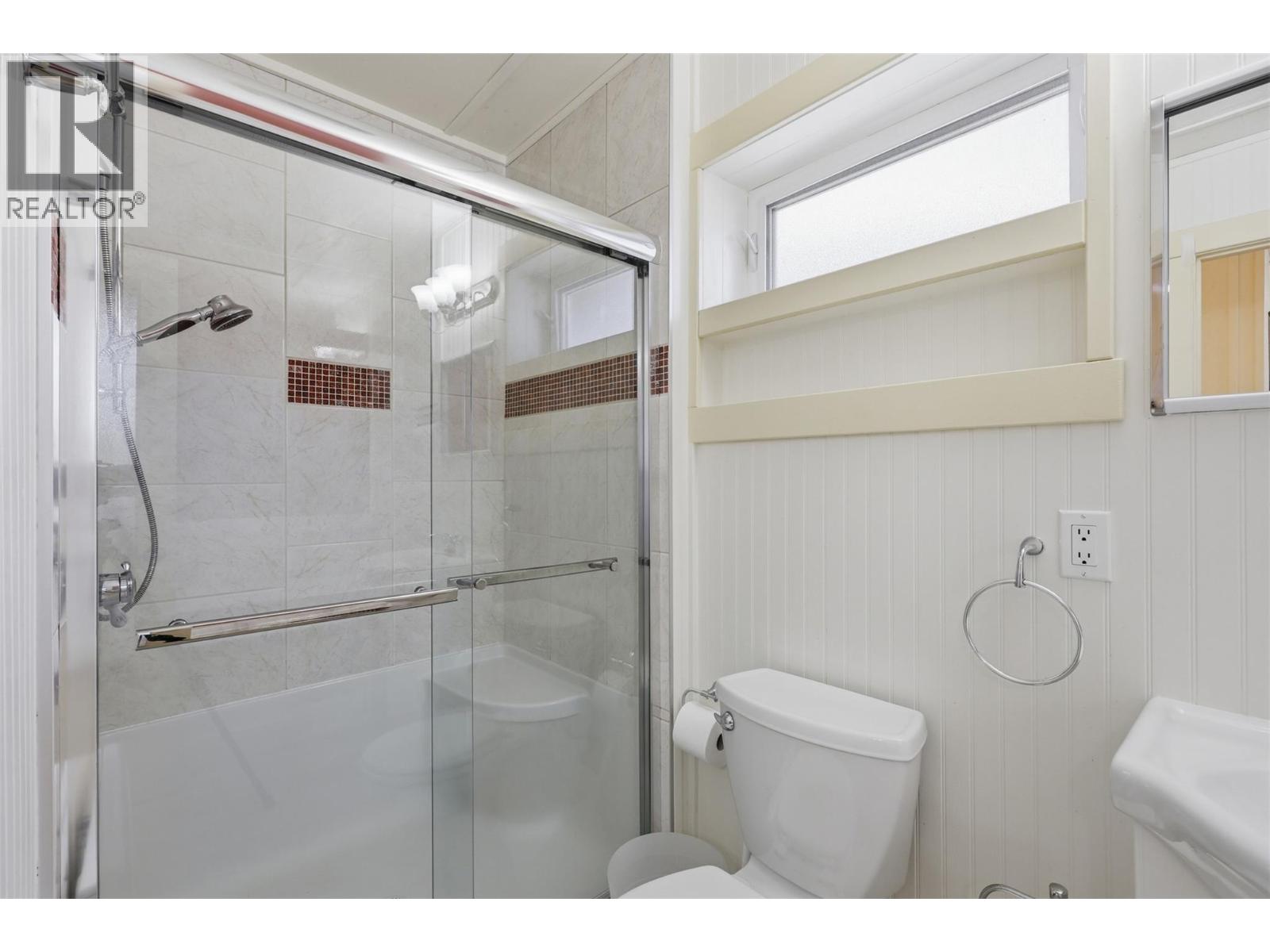 327 Lakeshore Drive, Chase, British Columbia  V0E 1M0 - Photo 24 - 10387319