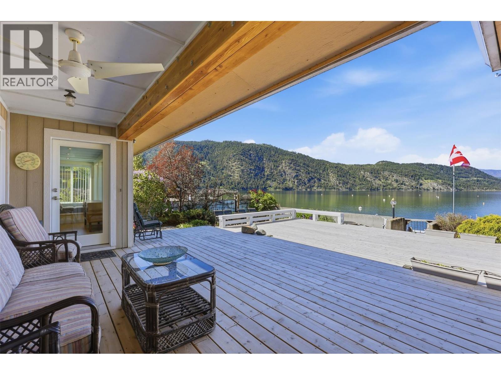 327 Lakeshore Drive, Chase, British Columbia  V0E 1M0 - Photo 3 - 10387319