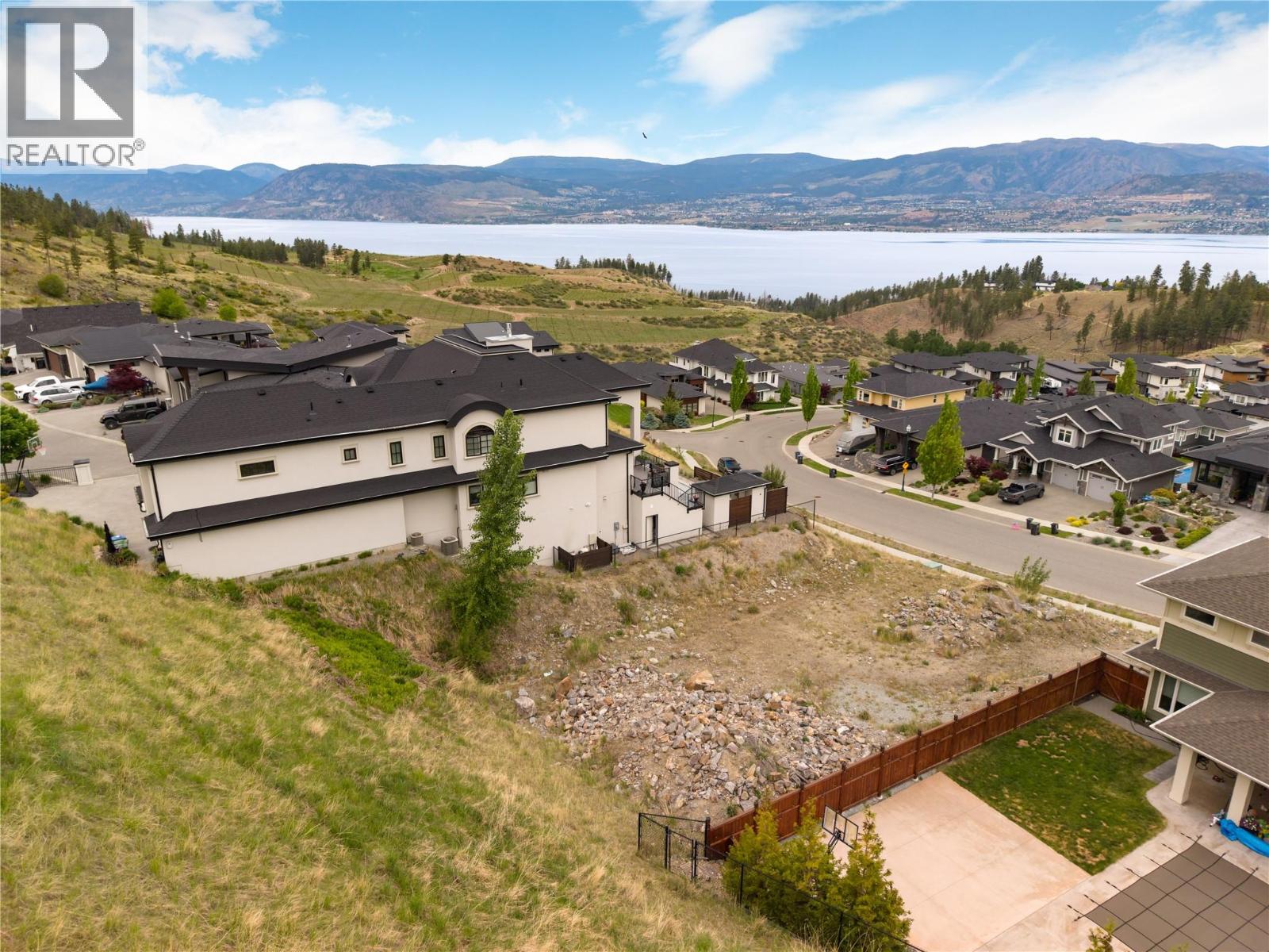5677 Mountainside Drive, Kelowna, British Columbia  V1W 5L5 - Photo 12 - 10387207