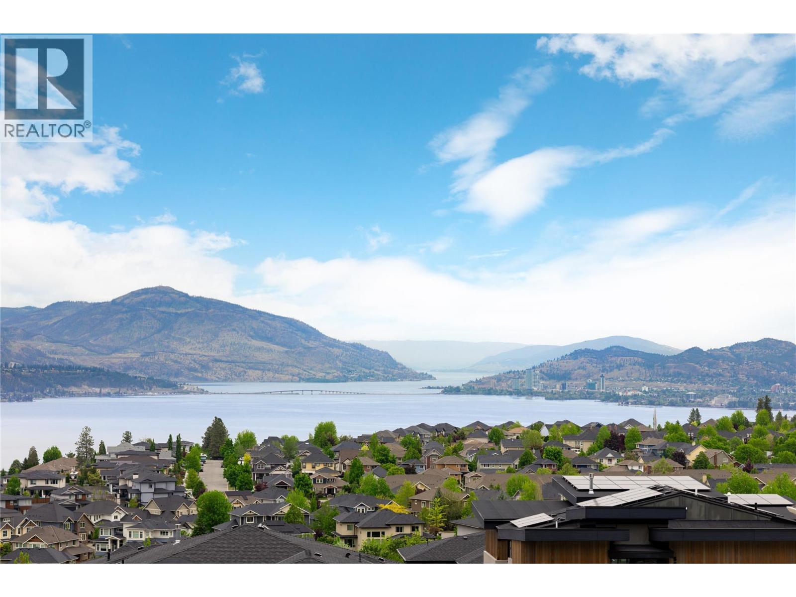 5677 Mountainside Drive, Kelowna, British Columbia  V1W 5L5 - Photo 2 - 10387207