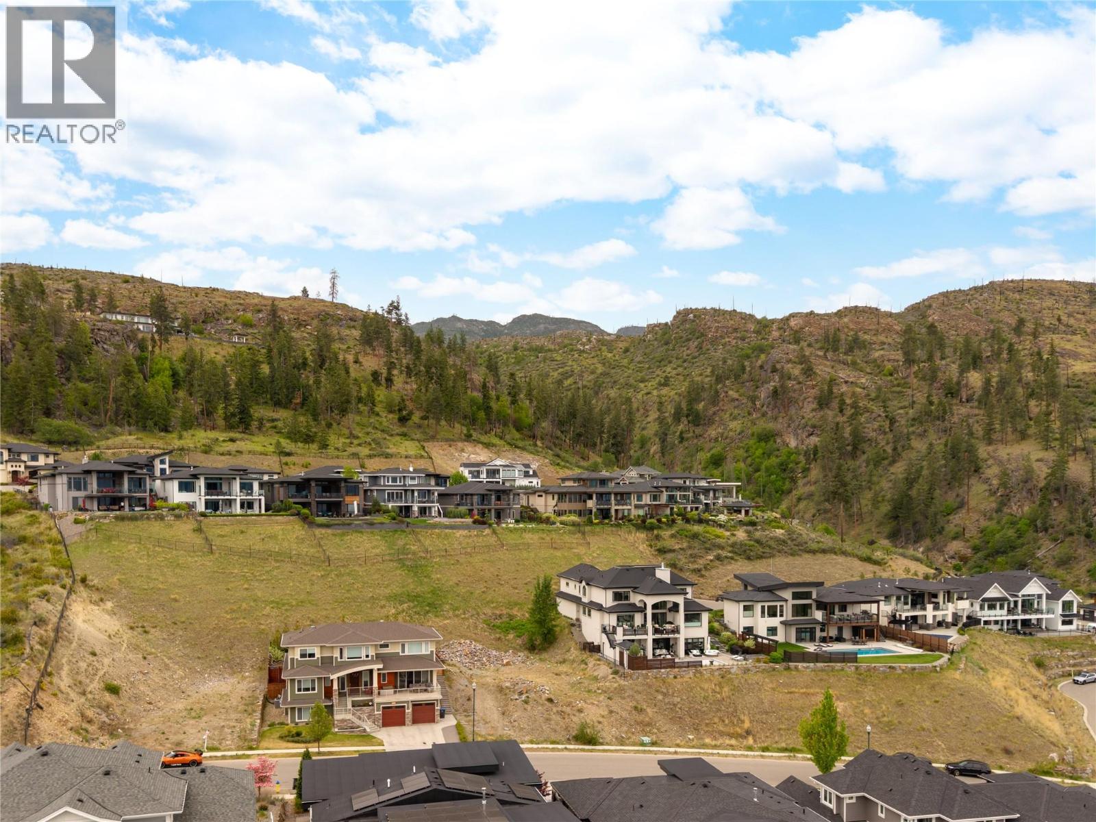 5677 Mountainside Drive, Kelowna, British Columbia  V1W 5L5 - Photo 24 - 10387207