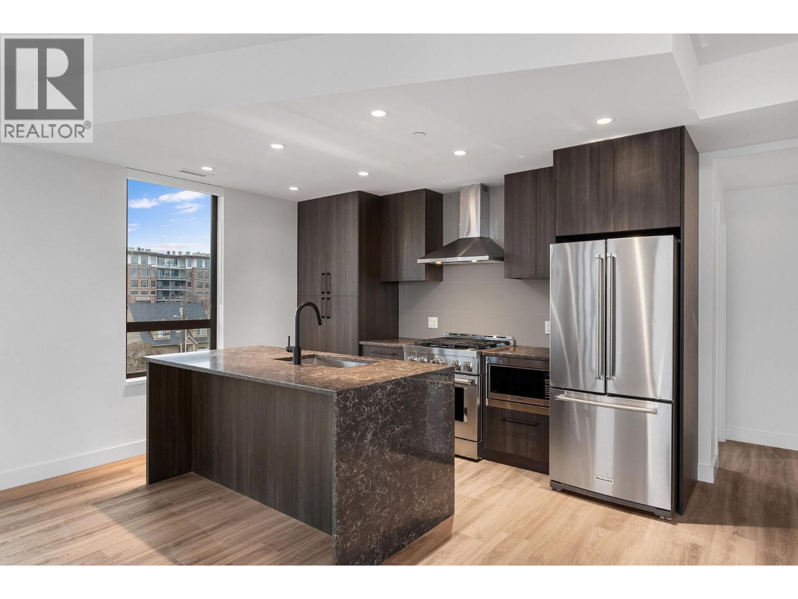 3051 Abbott Street Unit# 317, Kelowna, British Columbia  V1Y 0P1 - Photo 3 - 10387392