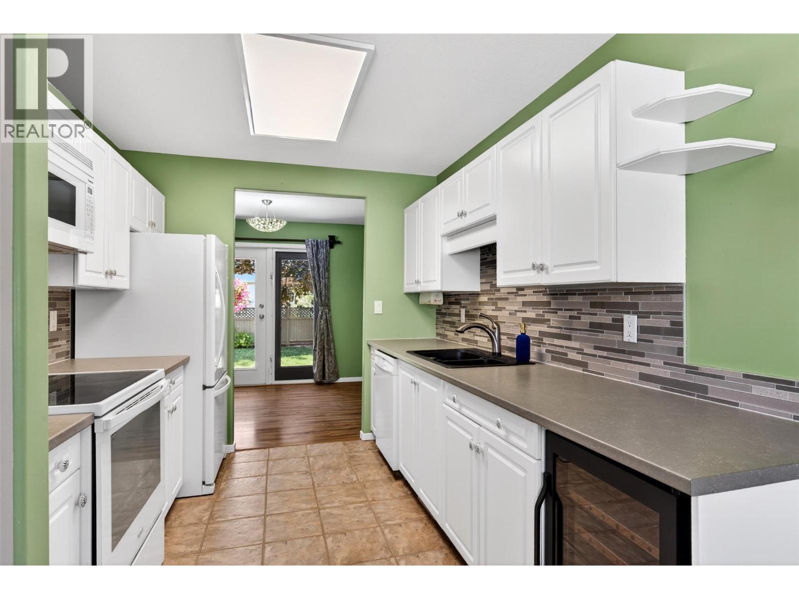 321 Whitman Road Unit# 106, Kelowna, British Columbia  V1V 1Y6 - Photo 7 - 10387495