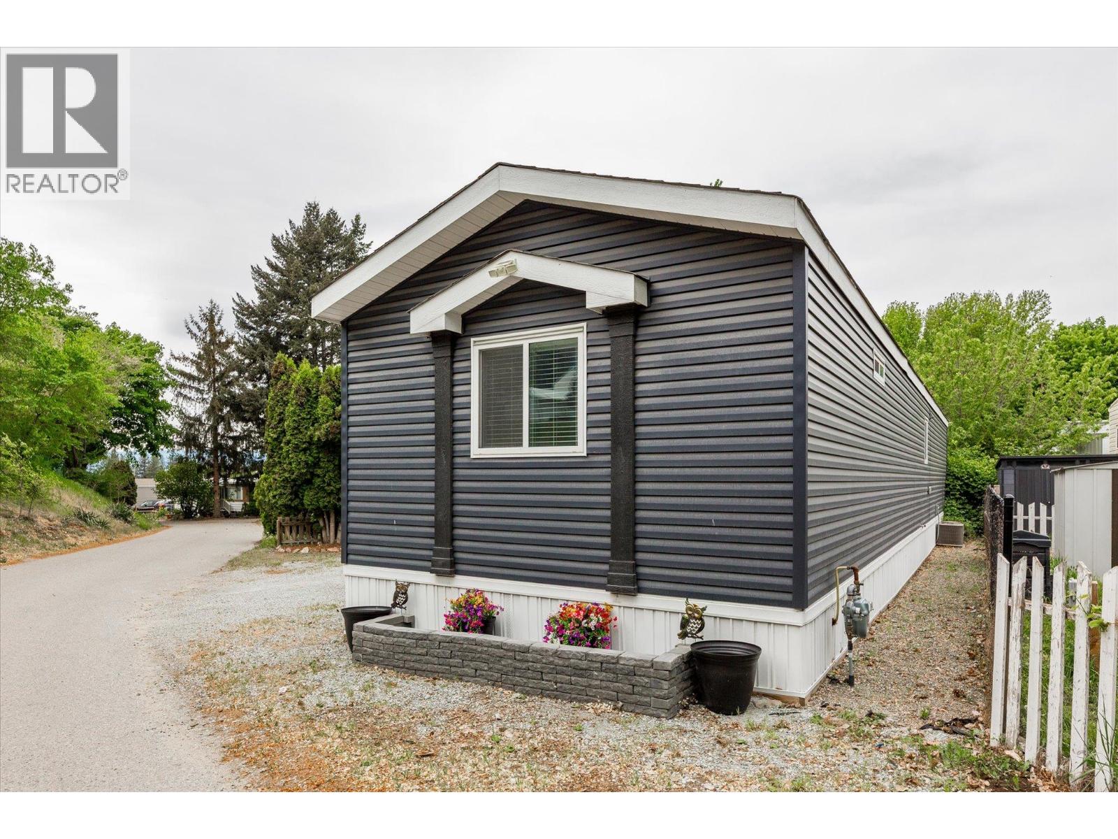 1699 Ross Road Unit# 219, West Kelowna, British Columbia  V1Z 1L8 - Photo 2 - 10387327