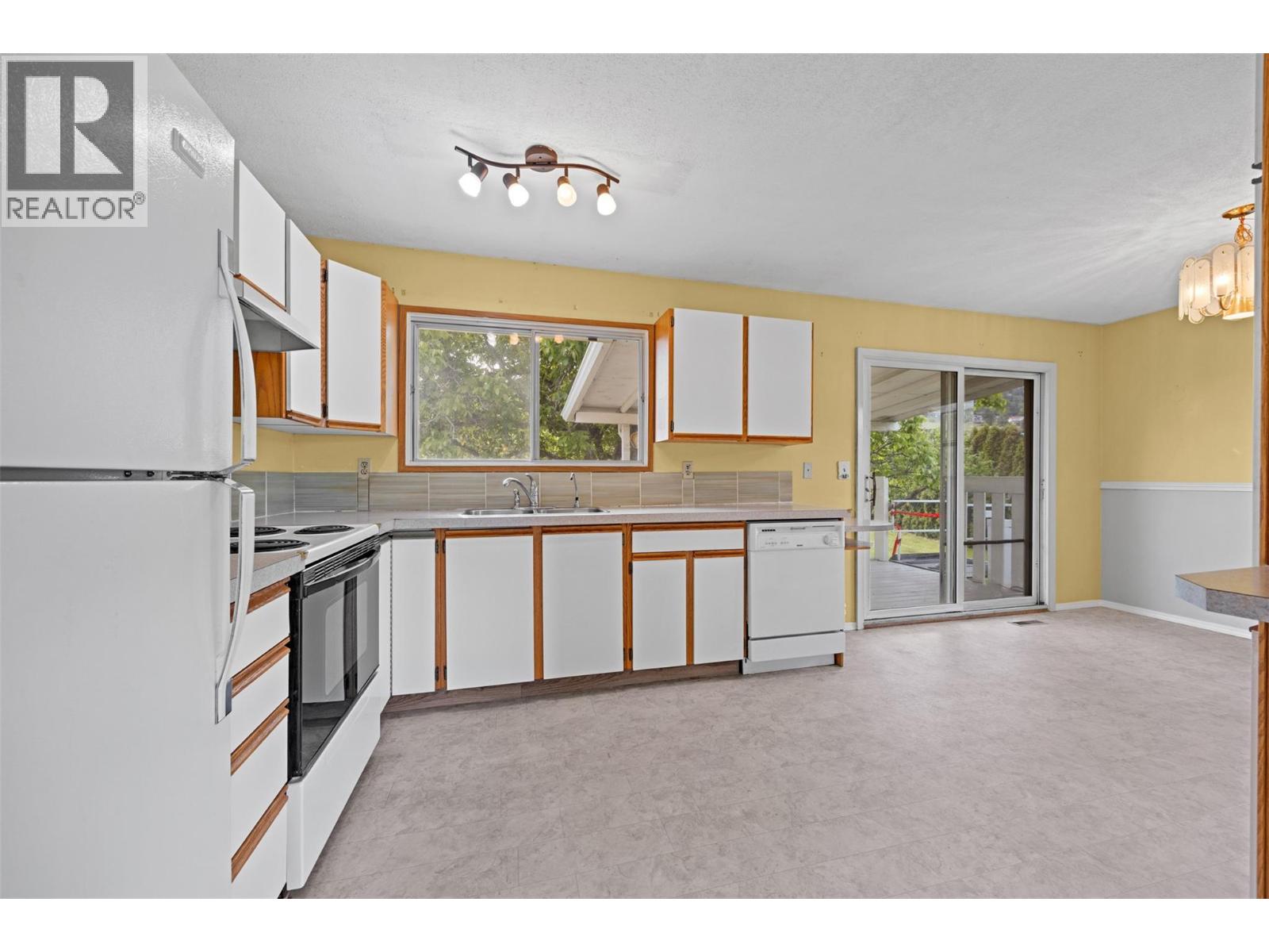 936 Mccartney Road, West Kelowna, British Columbia  V1Z 1S1 - Photo 7 - 10387065