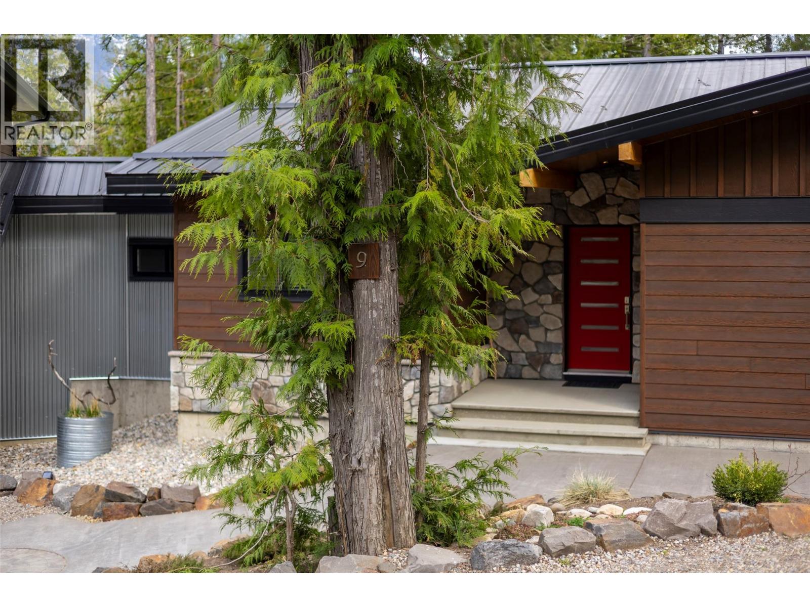 9 Lodge Trail Lane, Fernie, British Columbia  V0B 1M5 - Photo 51 - 10387506