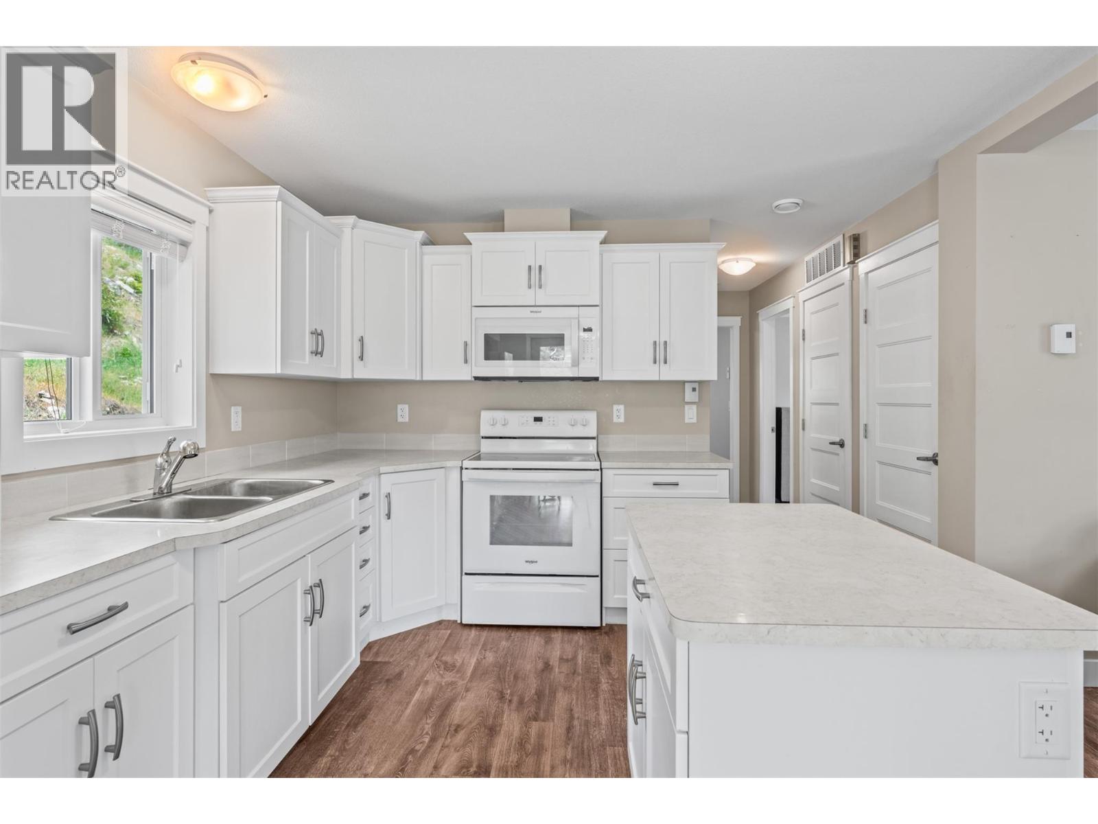 654 Udell Road, Vernon, British Columbia  V1H 2G3 - Photo 11 - 10387487