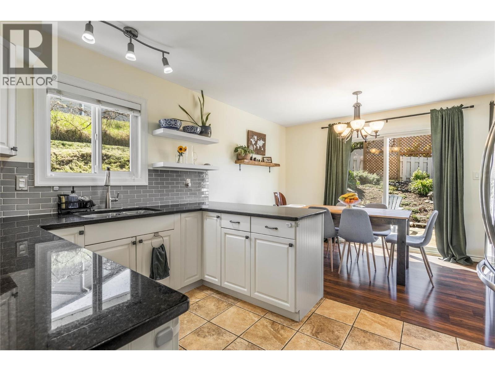 1385 Orchard Drive, Kelowna, British Columbia  V1Y 3V1 - Photo 9 - 10386899