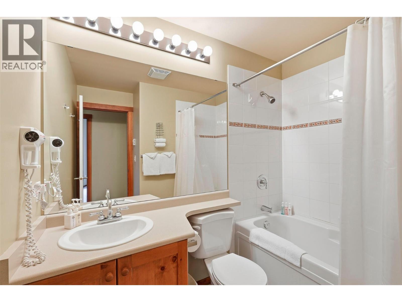 3190 Creekside Way Unit# 102, Sun Peaks, British Columbia  V0E 5N0 - Photo 28 - 10386333