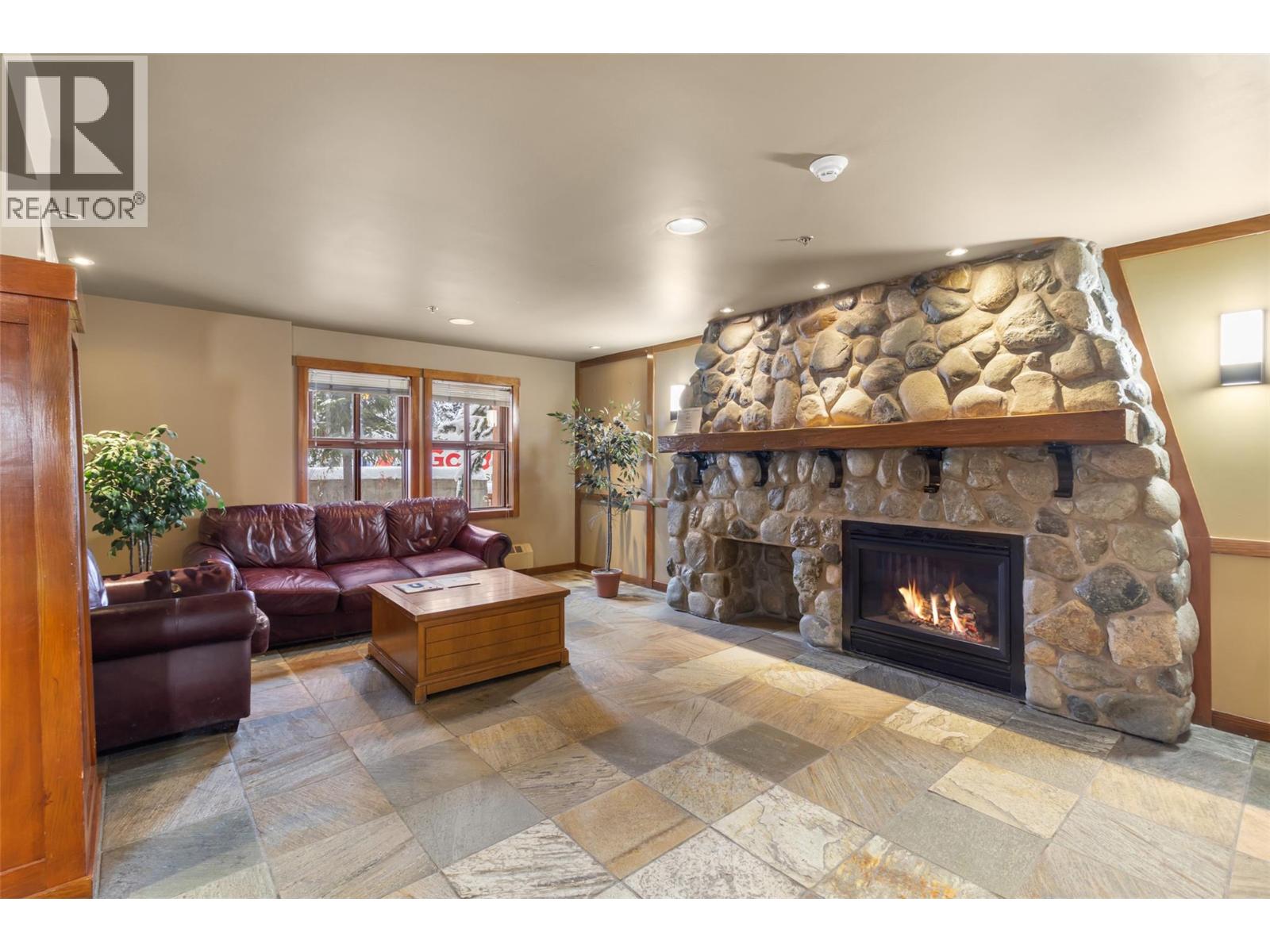 3190 Creekside Way Unit# 102, Sun Peaks, British Columbia  V0E 5N0 - Photo 4 - 10386333