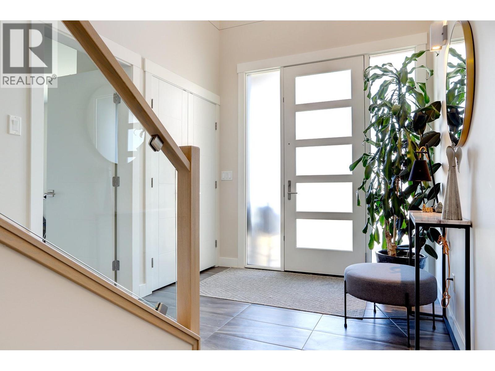 7144 Apex Drive, Vernon, British Columbia  V1B 4E4 - Photo 4 - 10385918