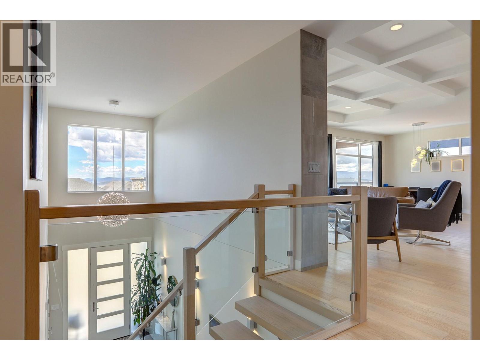 7144 Apex Drive, Vernon, British Columbia  V1B 4E4 - Photo 6 - 10385918