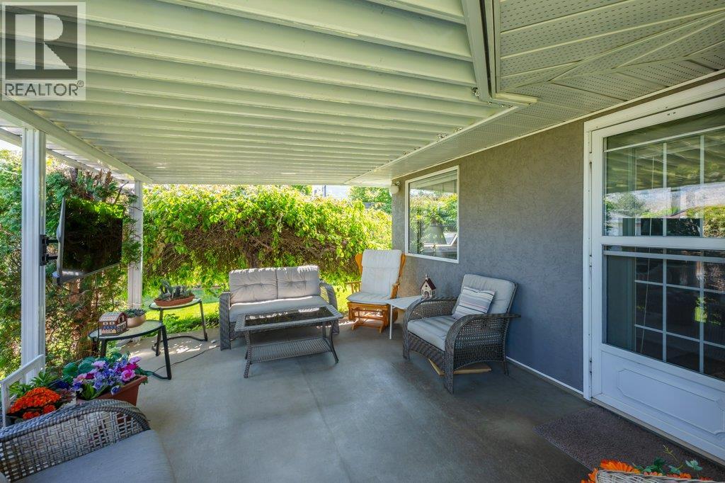 810 Merlot Avenue, Oliver, British Columbia  V0H 1T4 - Photo 23 - 10386838