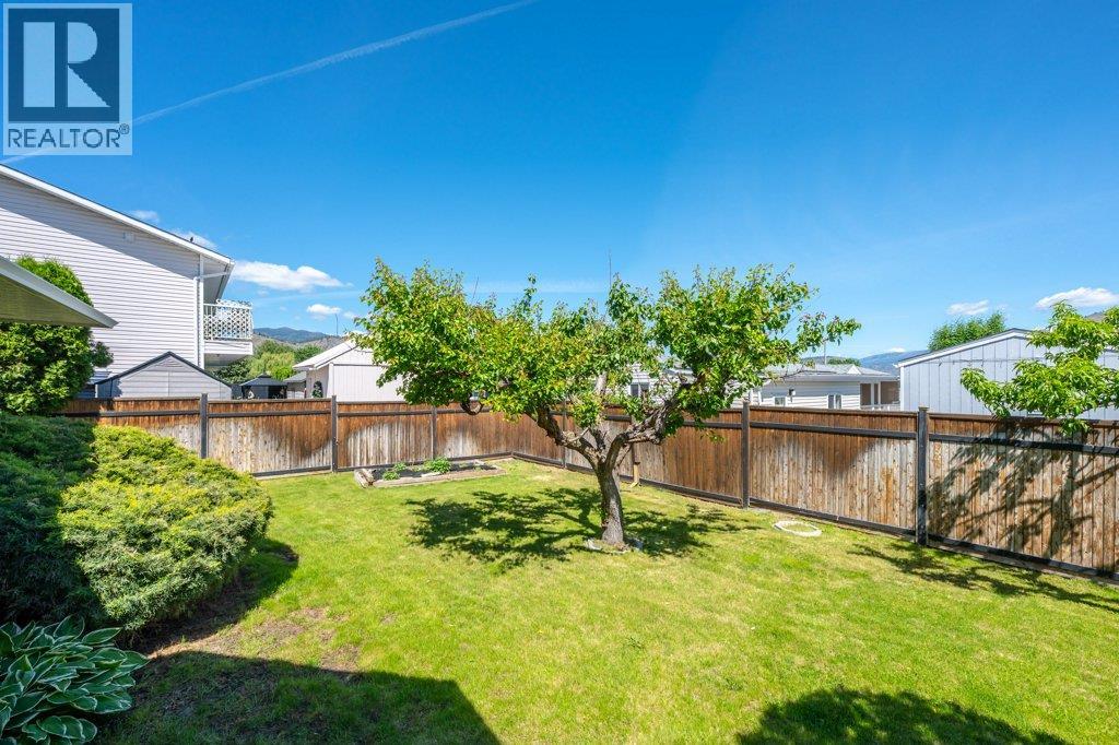 810 Merlot Avenue, Oliver, British Columbia  V0H 1T4 - Photo 3 - 10386838