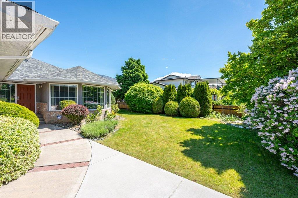 810 Merlot Avenue, Oliver, British Columbia  V0H 1T4 - Photo 50 - 10386838