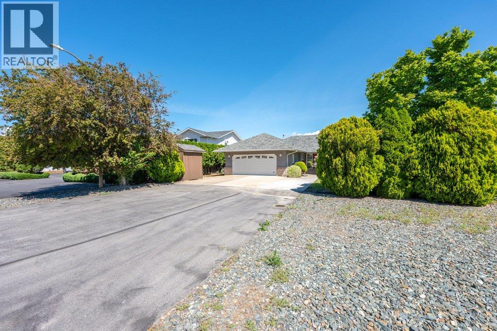 810 Merlot Avenue, Oliver, British Columbia  V0H 1T4 - Photo 62 - 10386838
