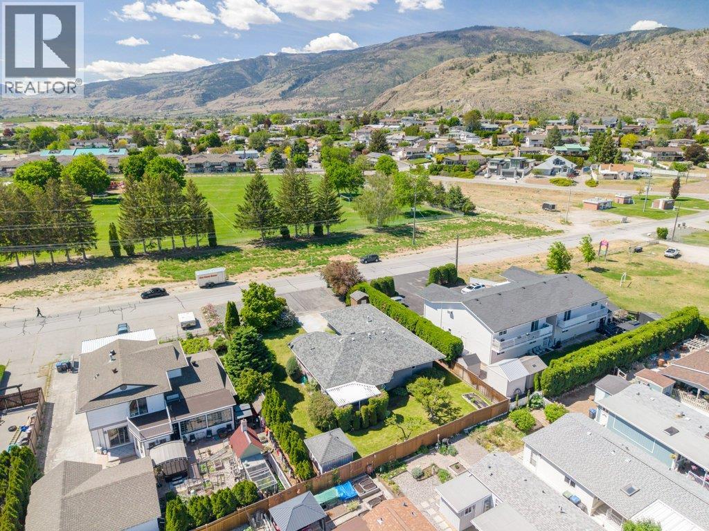 810 Merlot Avenue, Oliver, British Columbia  V0H 1T4 - Photo 67 - 10386838