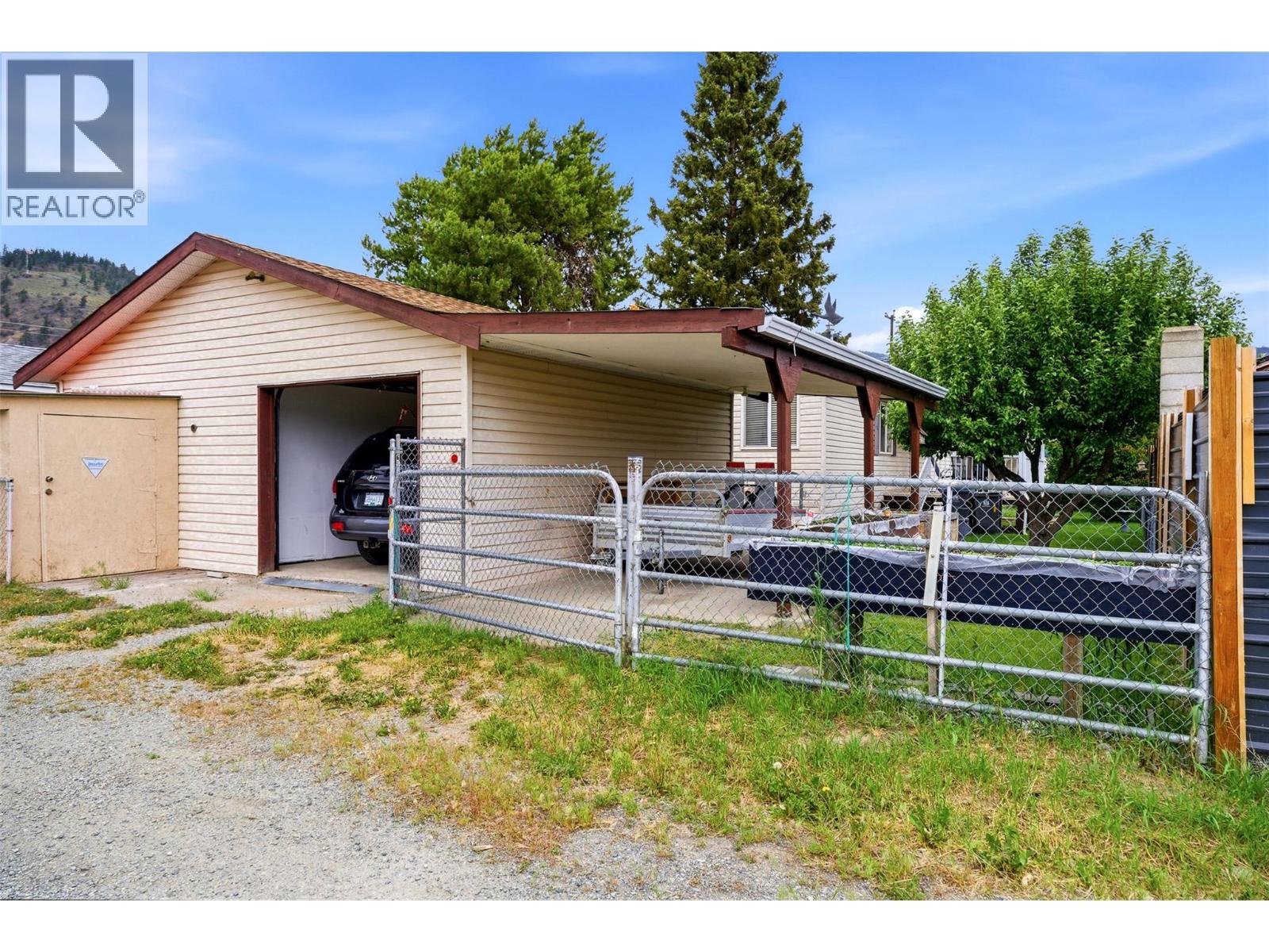 1544 Canford Avenue, Merritt, British Columbia  V1K 1B8 - Photo 8 - 10387546