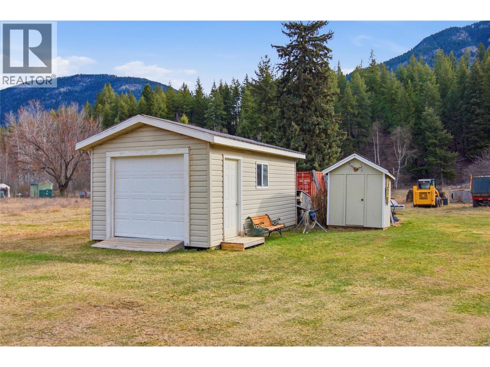 4048 Dixon Mountain Road, Barriere, British Columbia  V0E 1E0 - Photo 4 - 10385247