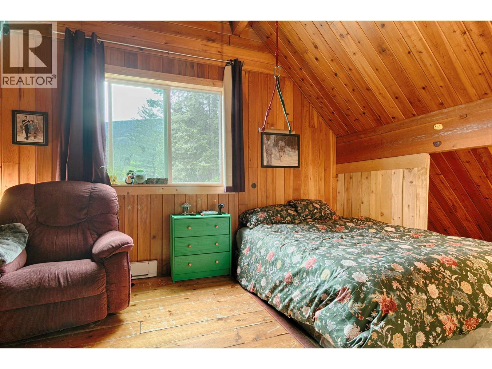 1013 Slocan Street, Slocan, British Columbia  V1L 2C0 - Photo 18 - 10387377