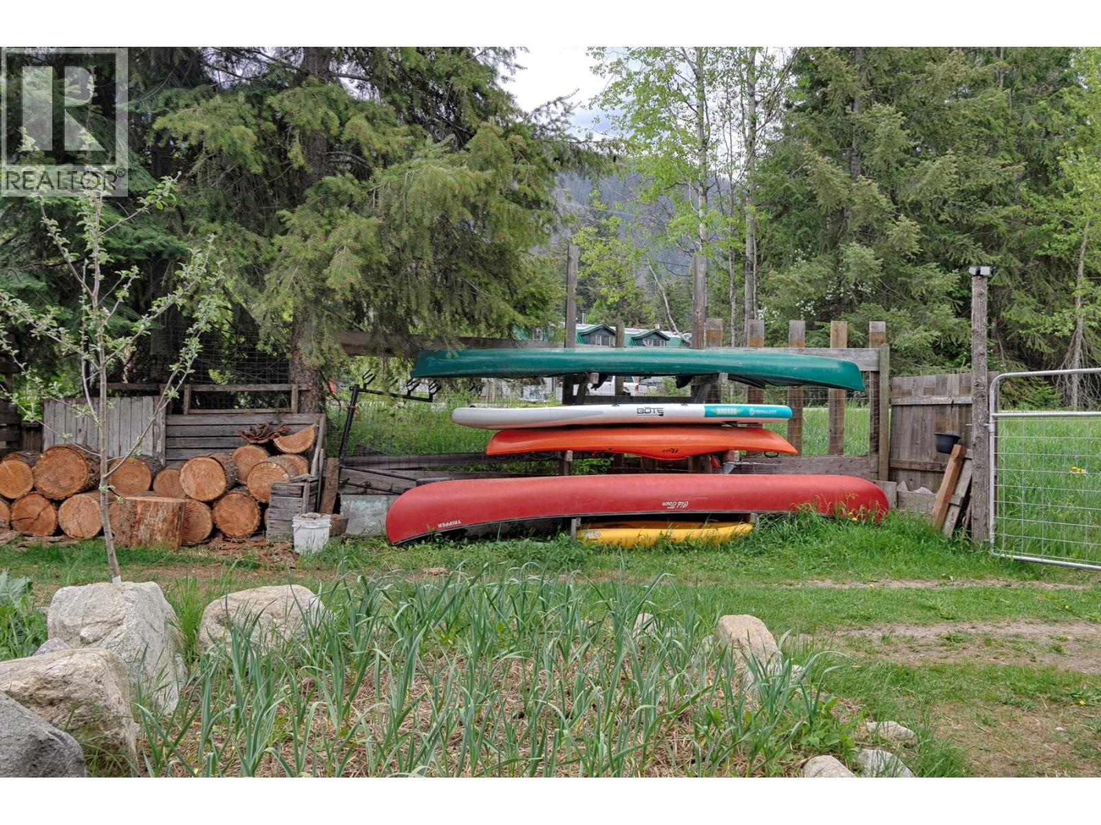 1013 Slocan Street, Slocan, British Columbia  V1L 2C0 - Photo 27 - 10387377