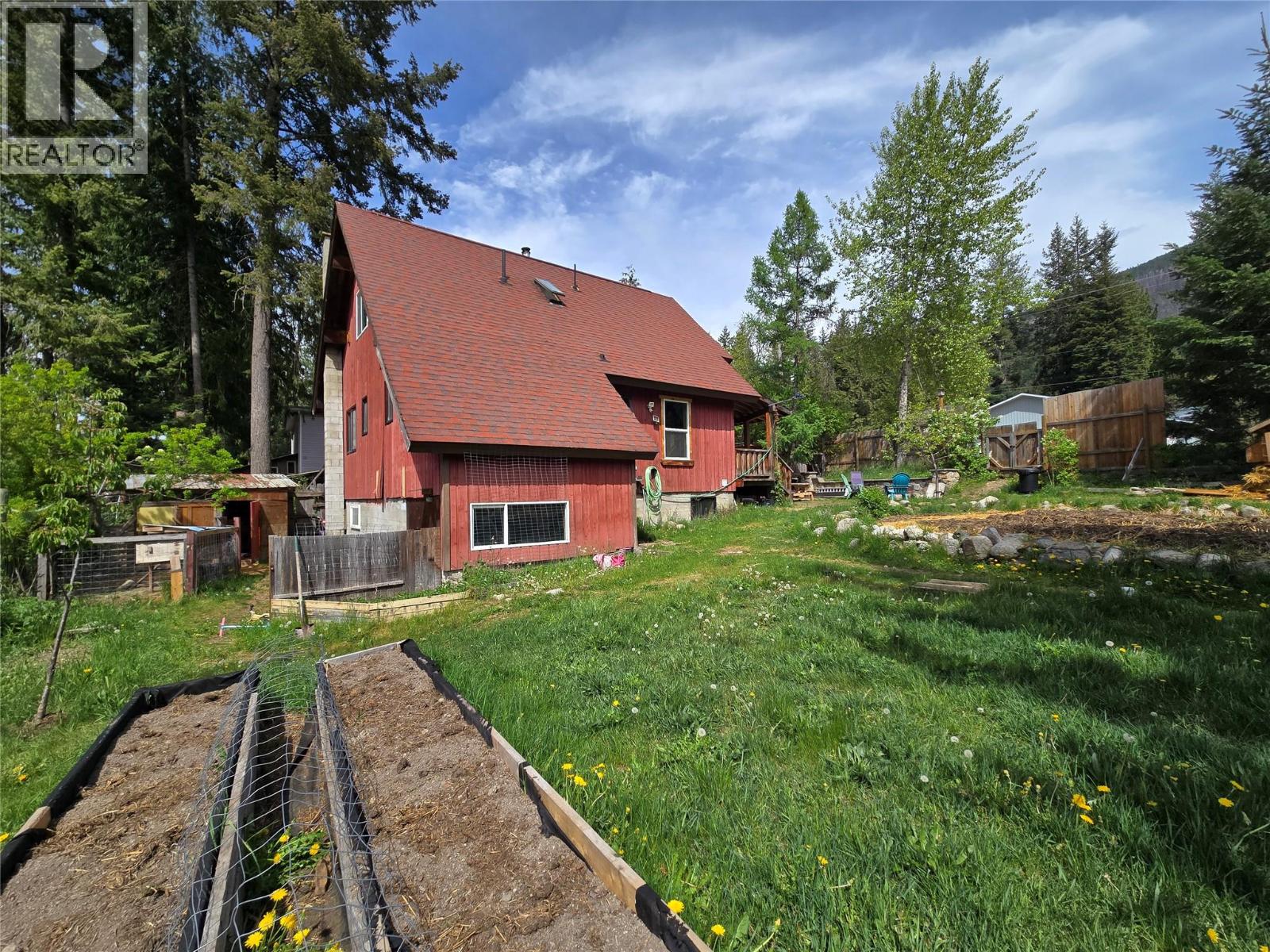 1013 Slocan Street, Slocan, British Columbia  V1L 2C0 - Photo 41 - 10387377