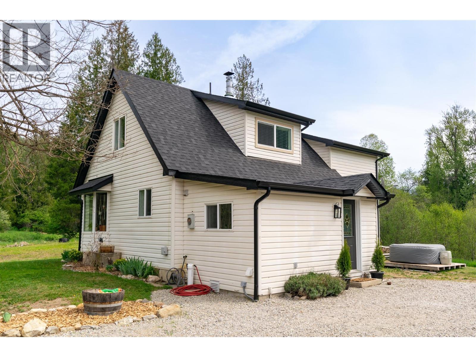 2904 Enderby Mabel Lake Road, Enderby, British Columbia  V0E 1V5 - Photo 39 - 10387333