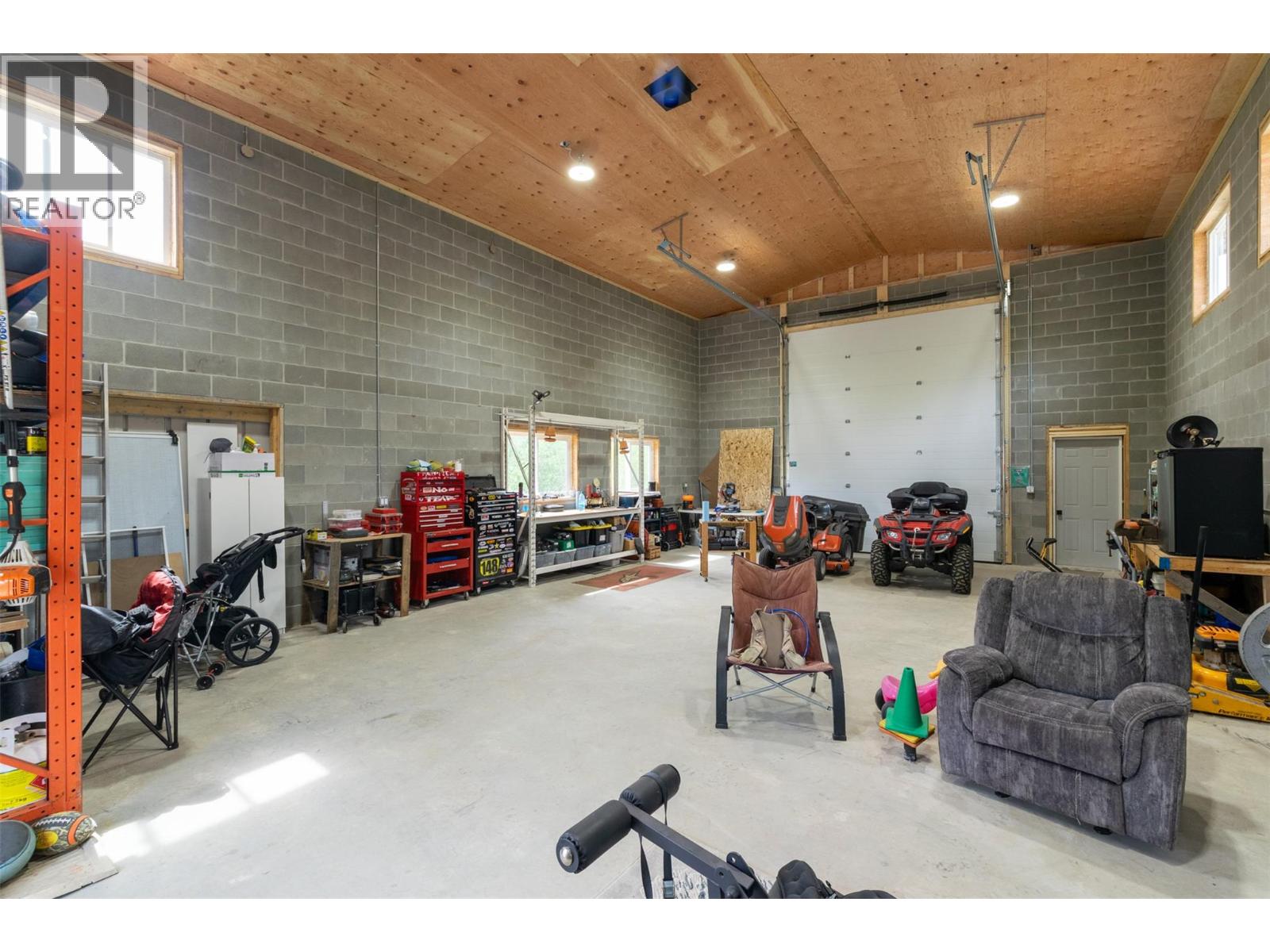 2904 Enderby Mabel Lake Road, Enderby, British Columbia  V0E 1V5 - Photo 5 - 10387333