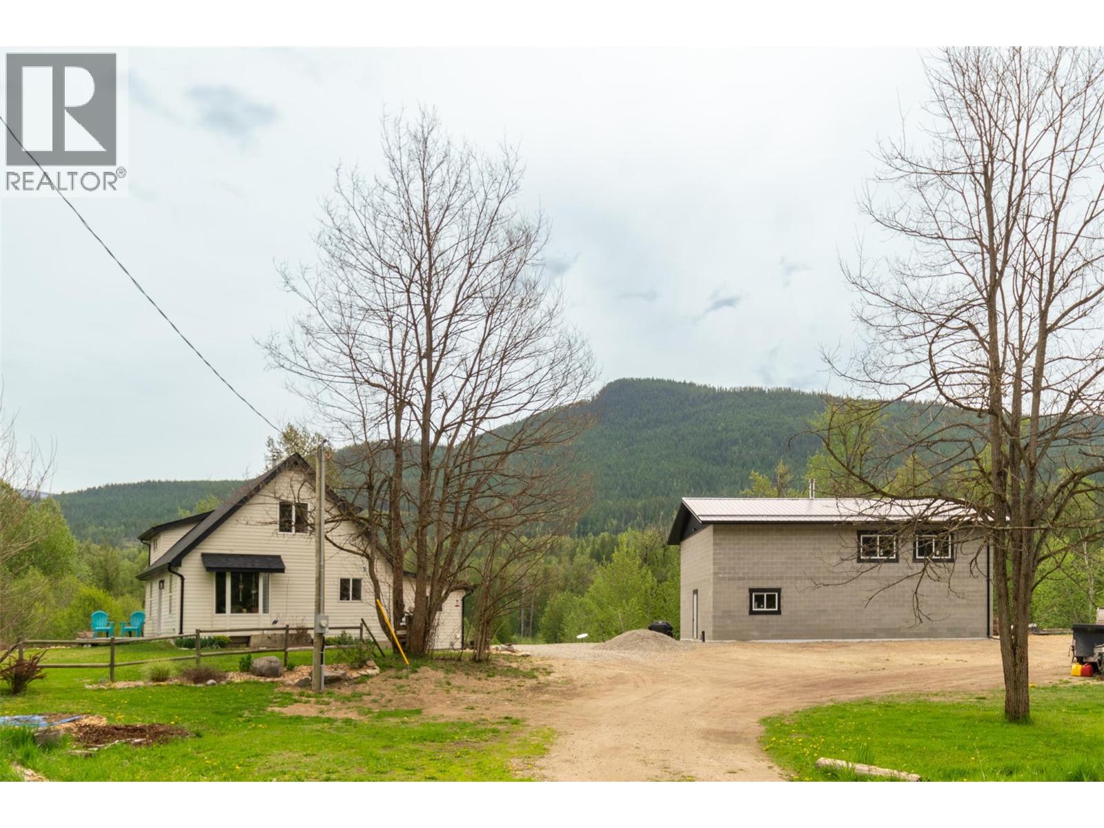 2904 Enderby Mabel Lake Road, Enderby, British Columbia  V0E 1V5 - Photo 6 - 10387333