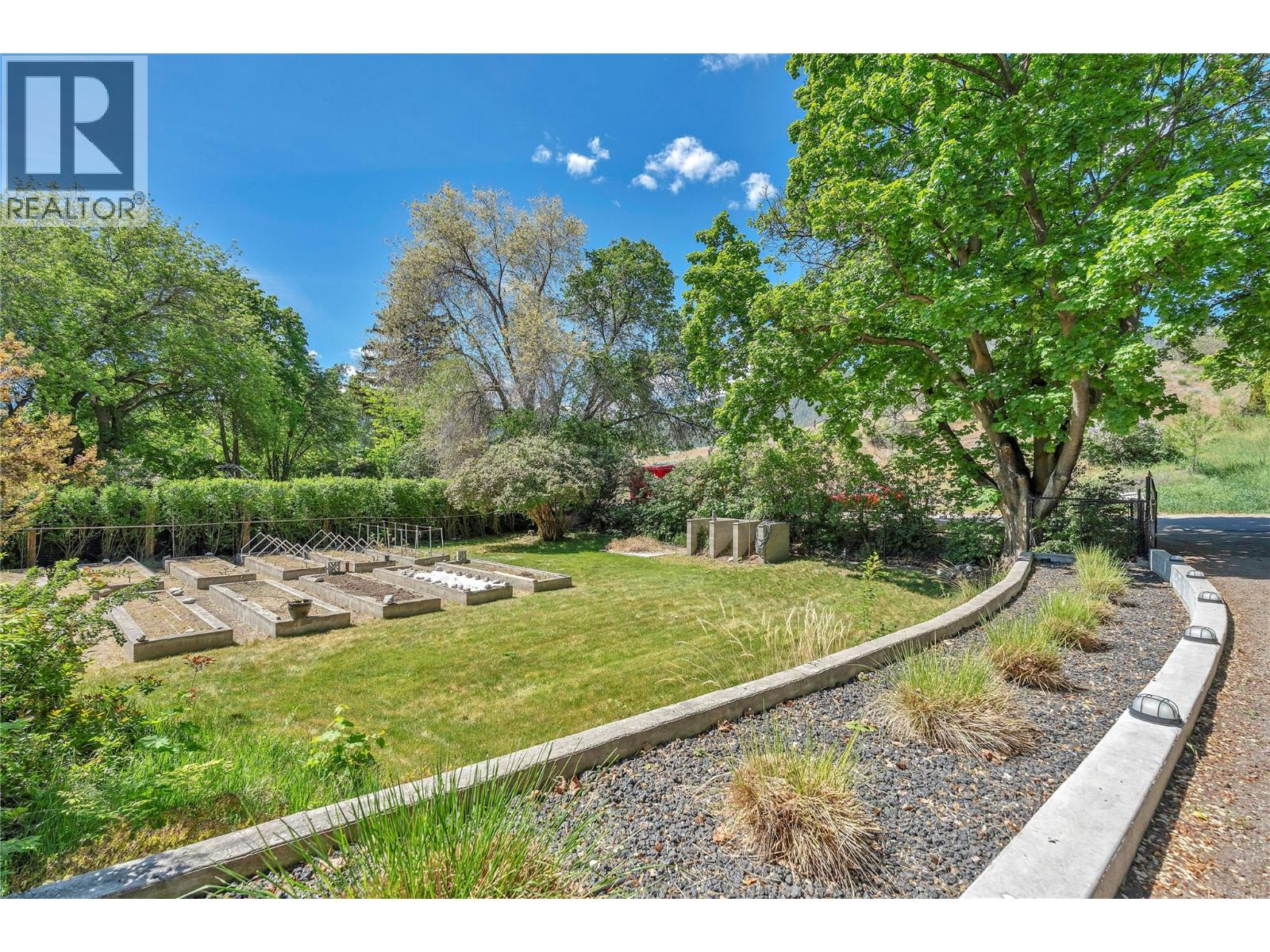 1213 Lambert Drive, Penticton, British Columbia  V2A 8Y5 - Photo 83 - 10387244