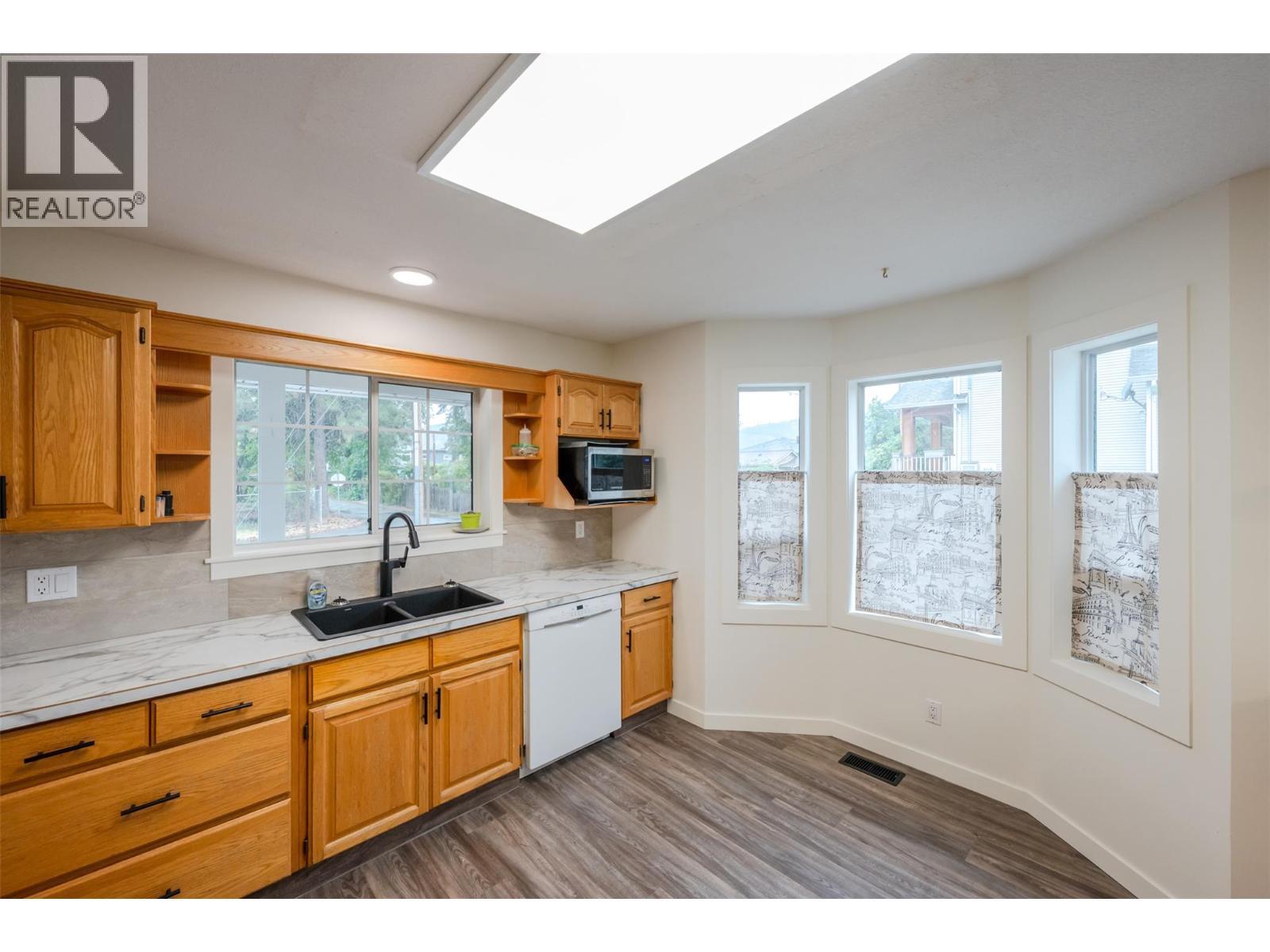 9702 Sargeant Street, Summerland, British Columbia  V0H 1Z3 - Photo 10 - 10387561