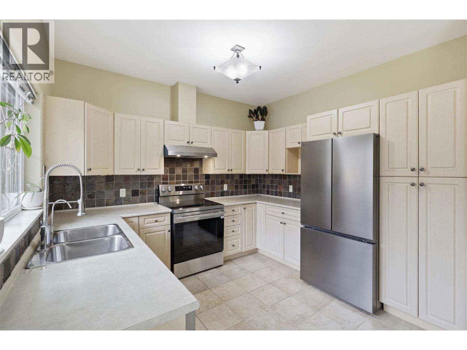 1055 Aberdeen Drive Unit# 30, Kamloops, British Columbia  V1S 2A7 - Photo 6 - 10387560