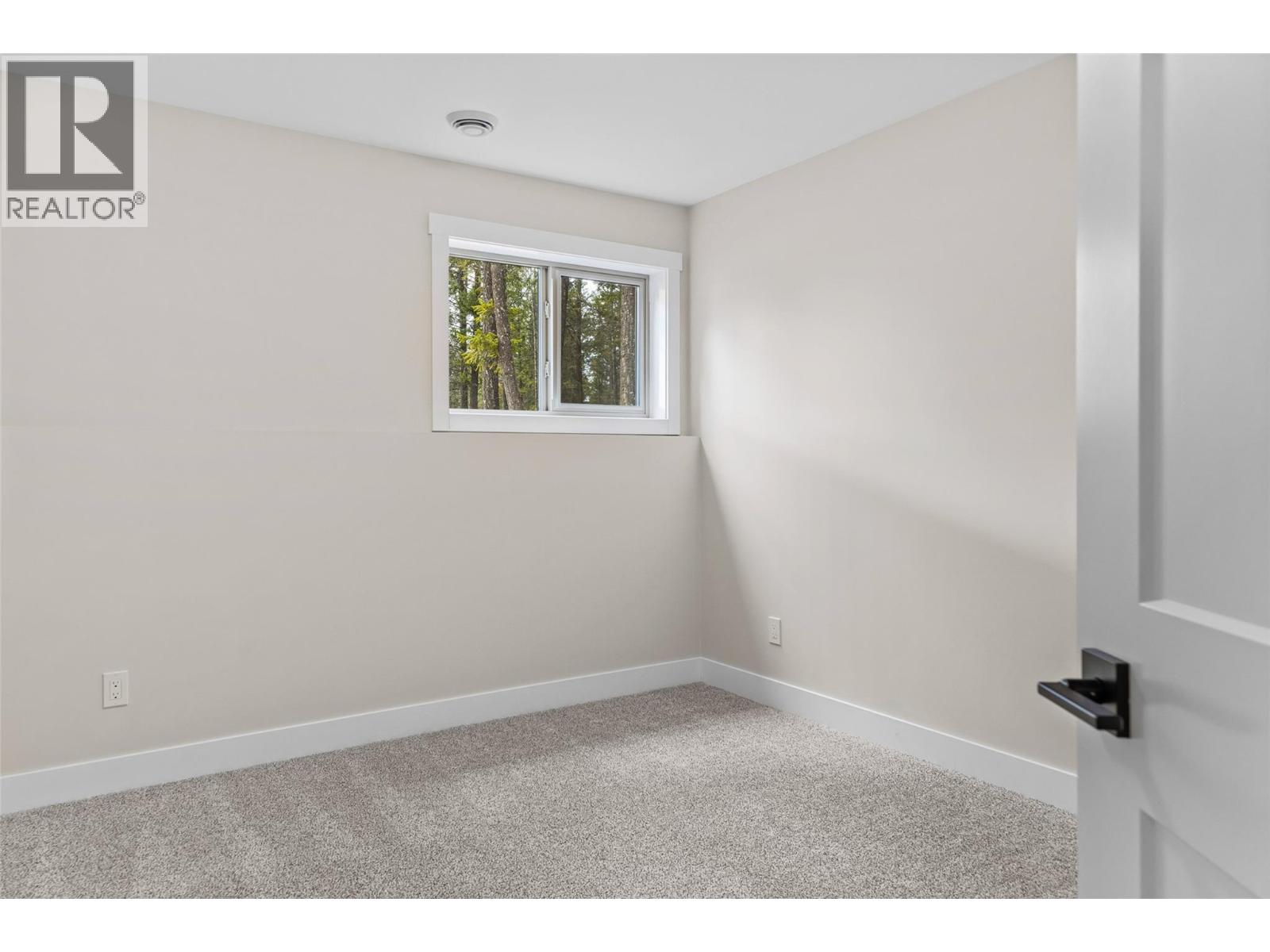 1210 Swansea Crescent, Windermere, British Columbia  V0B 1J0 - Photo 21 - 10387489