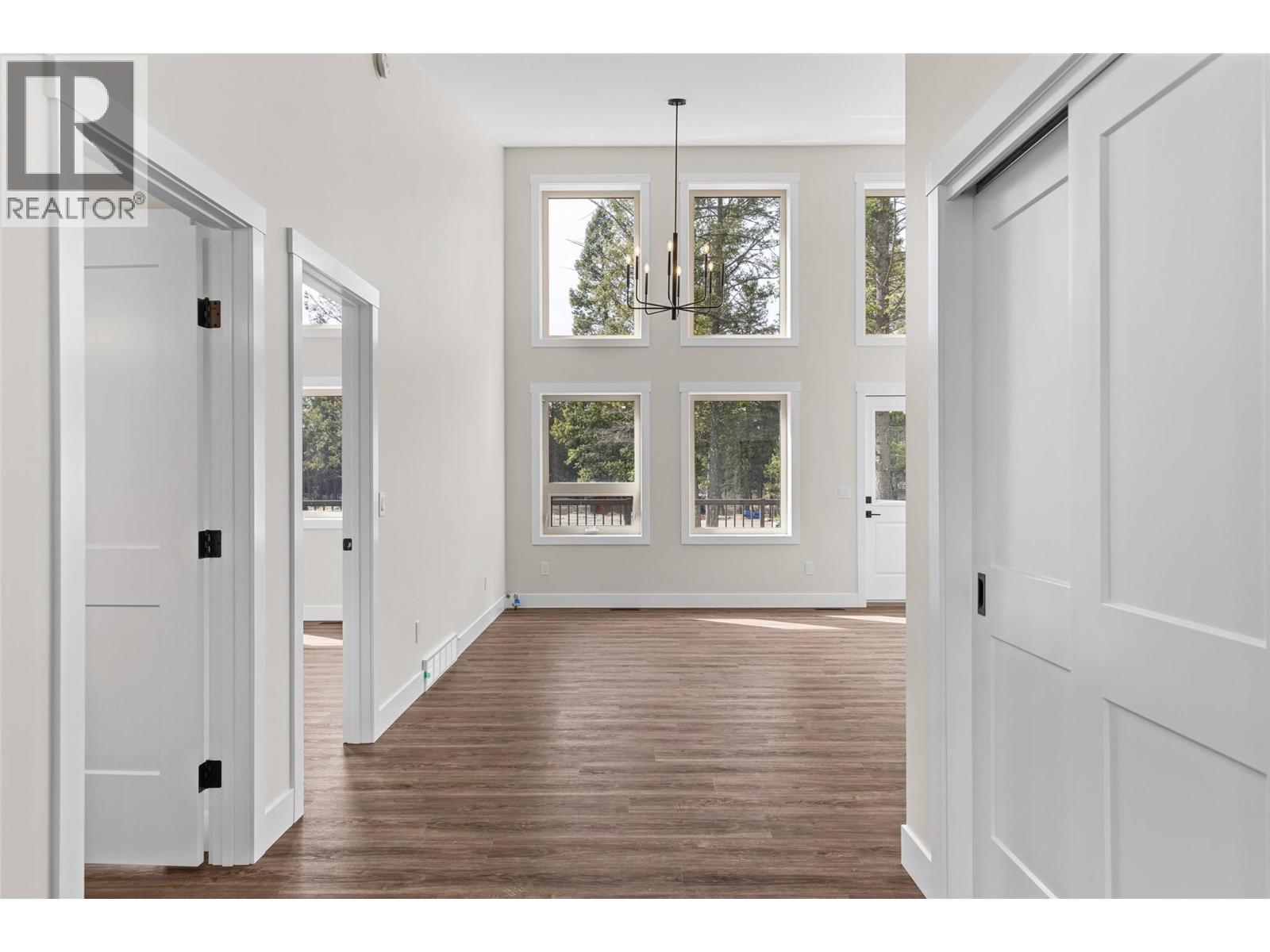 1210 Swansea Crescent, Windermere, British Columbia  V0B 1J0 - Photo 7 - 10387489