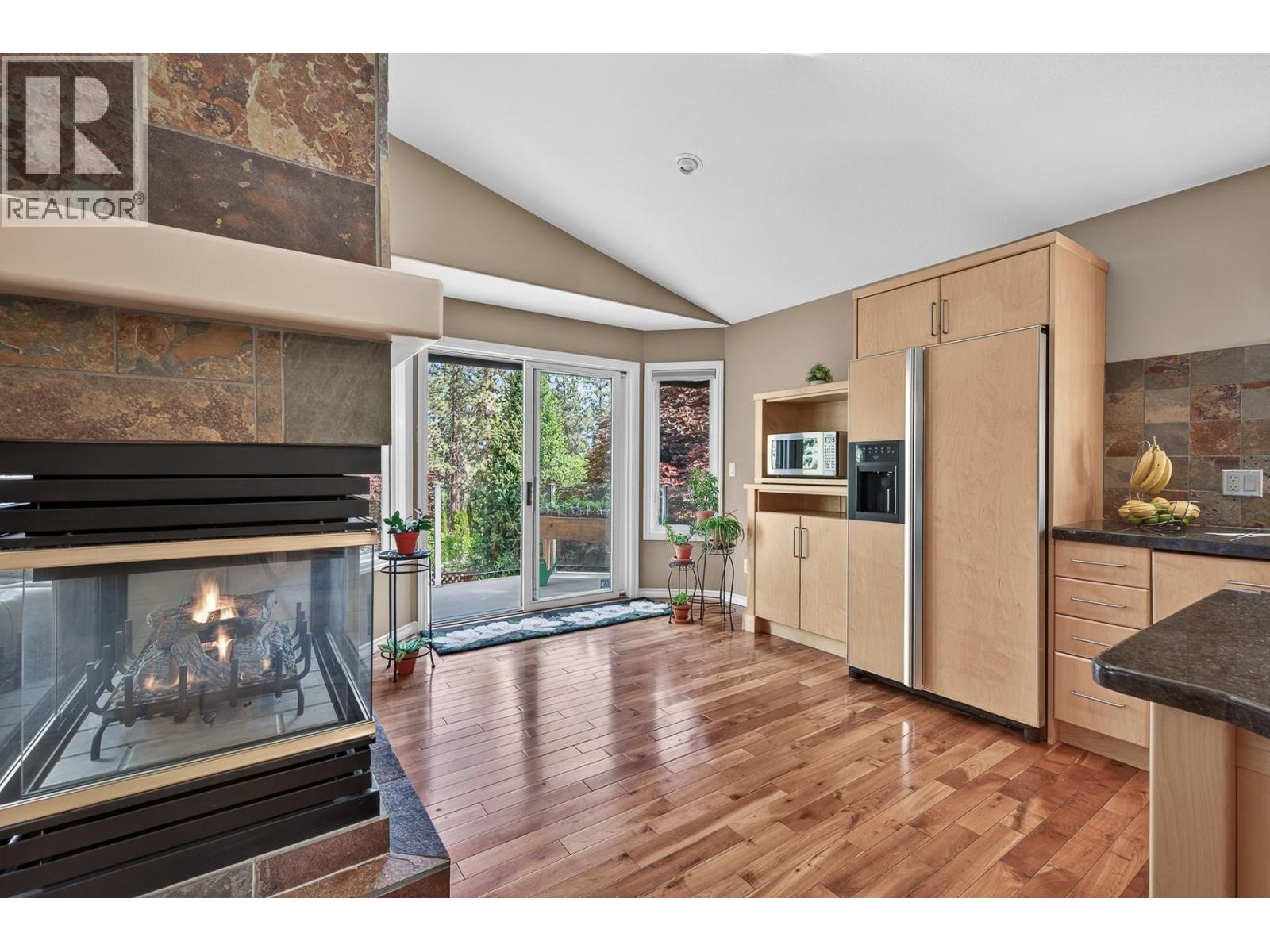 3929 Gallaghers Circle, Kelowna, British Columbia  V1W 3Z9 - Photo 16 - 10387357