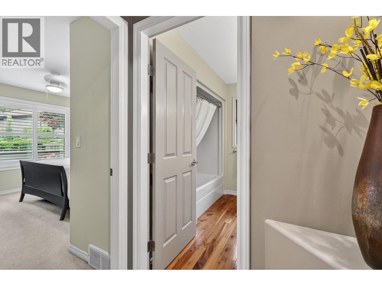 3929 Gallaghers Circle, Kelowna, British Columbia  V1W 3Z9 - Photo 48 - 10387357