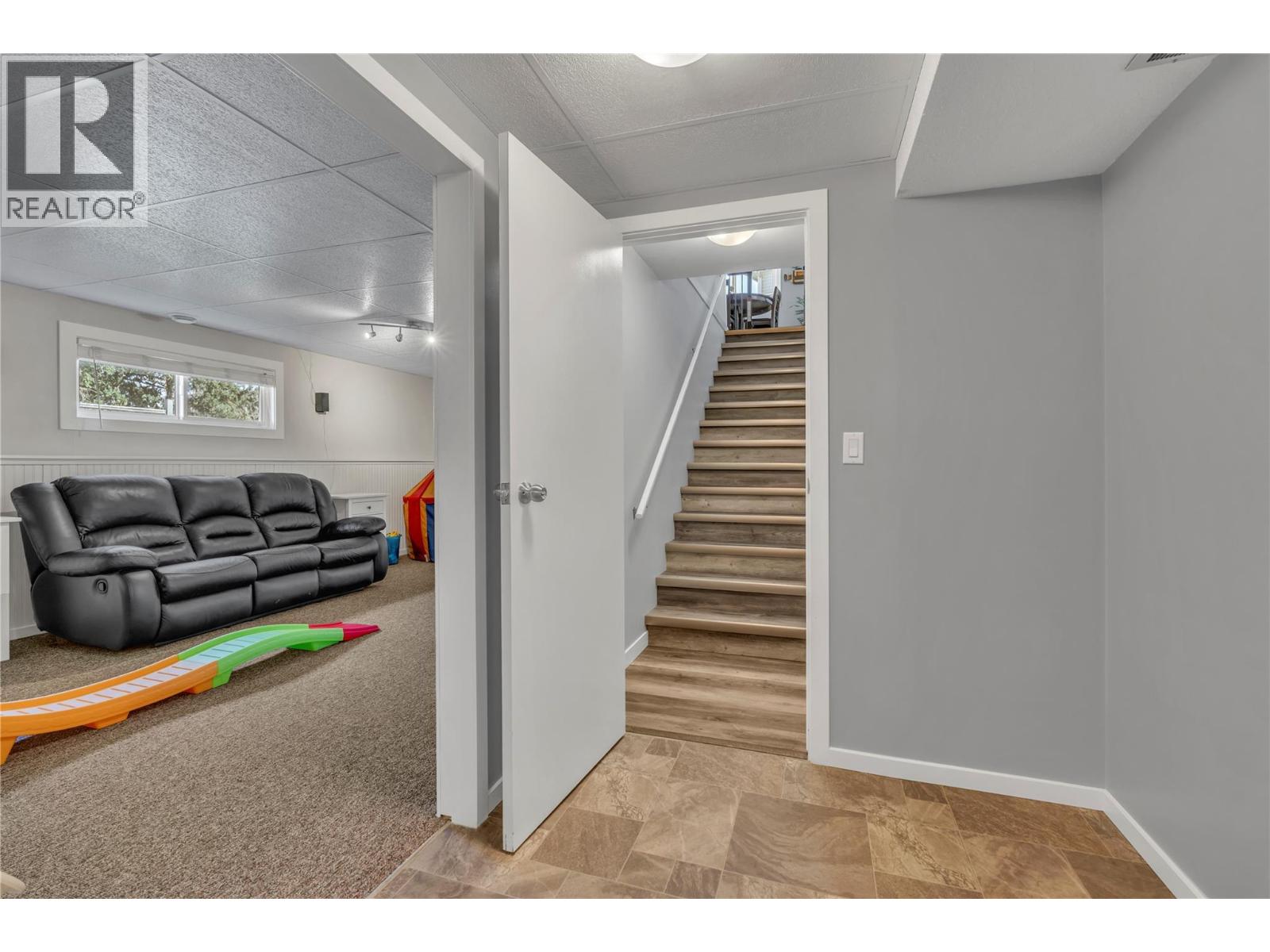 12595 Taylor Place, Summerland, British Columbia  V0H 1Z8 - Photo 16 - 10387591