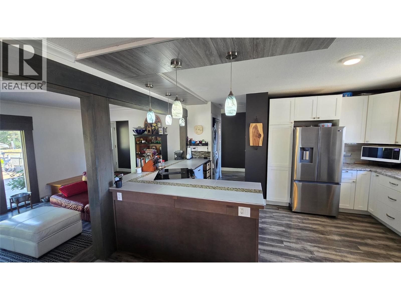 1151 Schubert Drive, Kamloops, British Columbia  V2B 7M4 - Photo 11 - 10387536