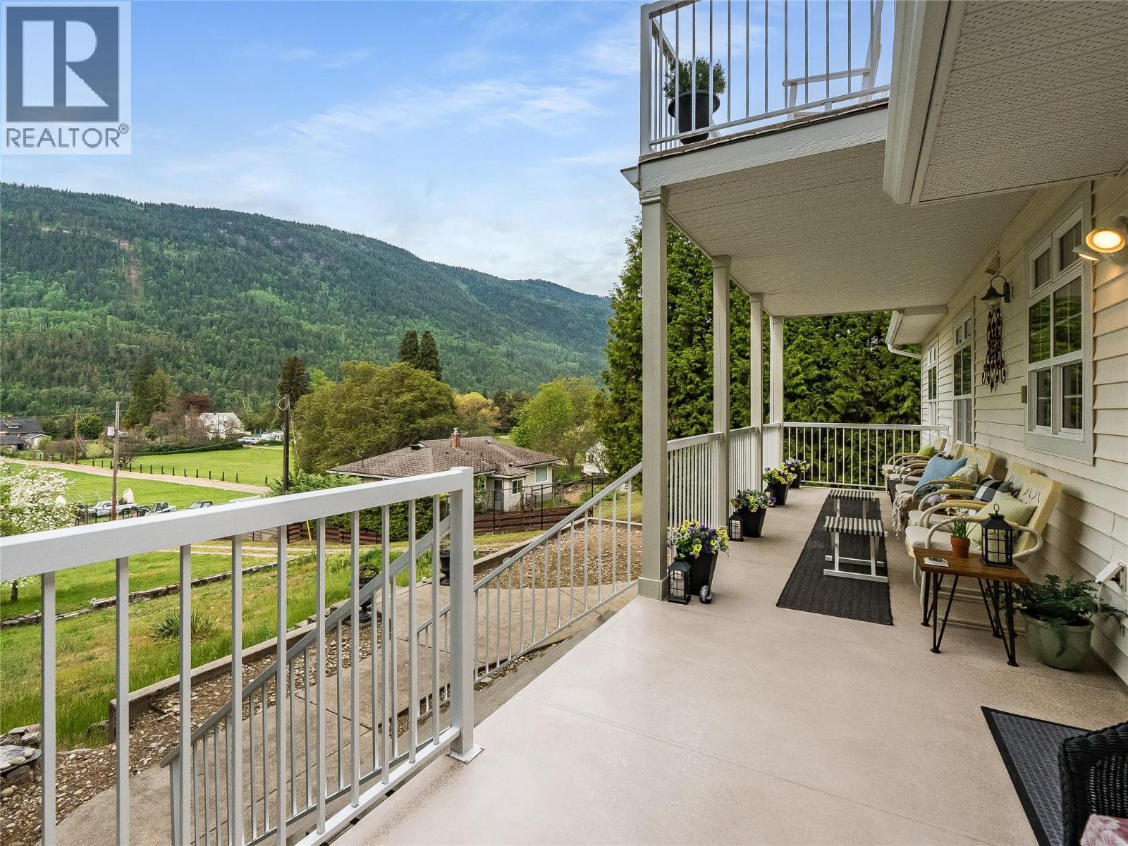 3275 Broadwater Road, Robson, British Columbia  V0G 1X0 - Photo 47 - 10386895