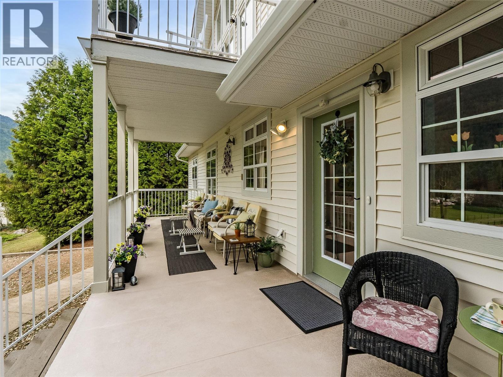 3275 Broadwater Road, Robson, British Columbia  V0G 1X0 - Photo 48 - 10386895