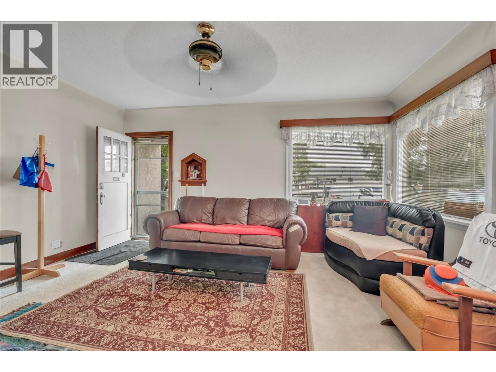 755 Forestbrook Drive, Penticton, British Columbia  V2A 2E6 - Photo 6 - 10387594